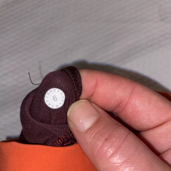 Lululemon Kick Serve Sweat Sports Bra Color lock Size 6 Luxtreme Red Orange - Picture 9 of 10